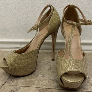 FANCY PLATFORM HEELS!!